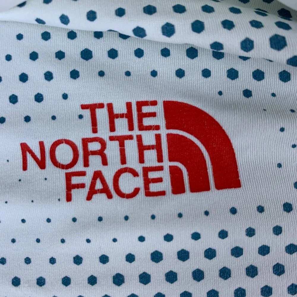 The North Face Shirt Mens Medium White Logo Raglan Sleeve Long Sleeve Activewear
